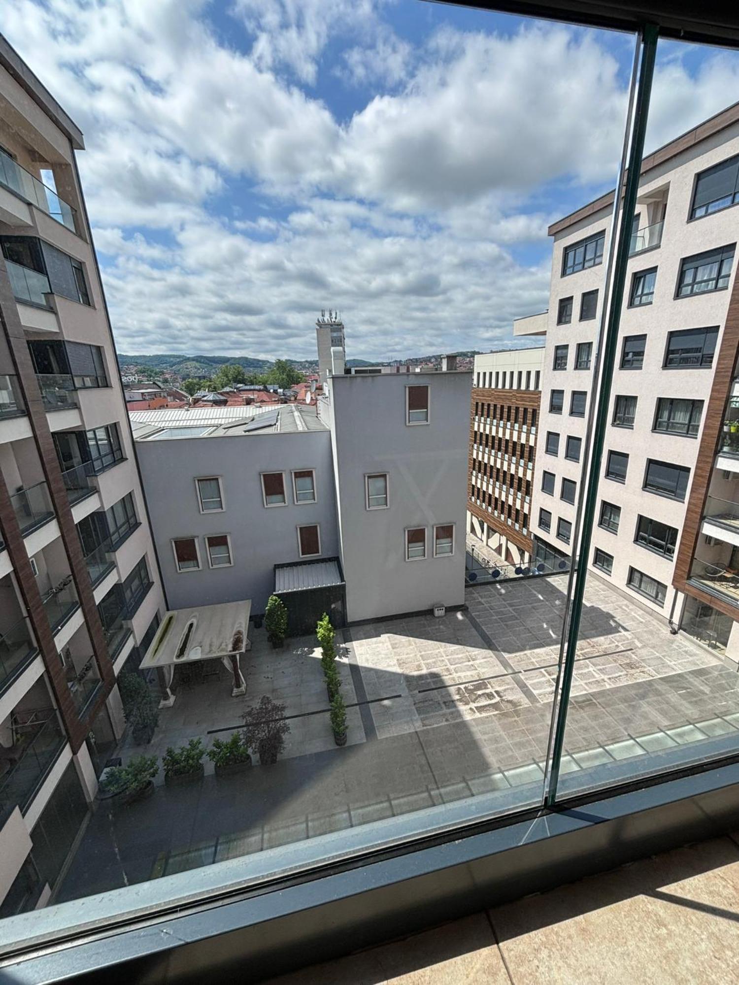 R-Residency Tower Daire Banyaluka Dış mekan fotoğraf